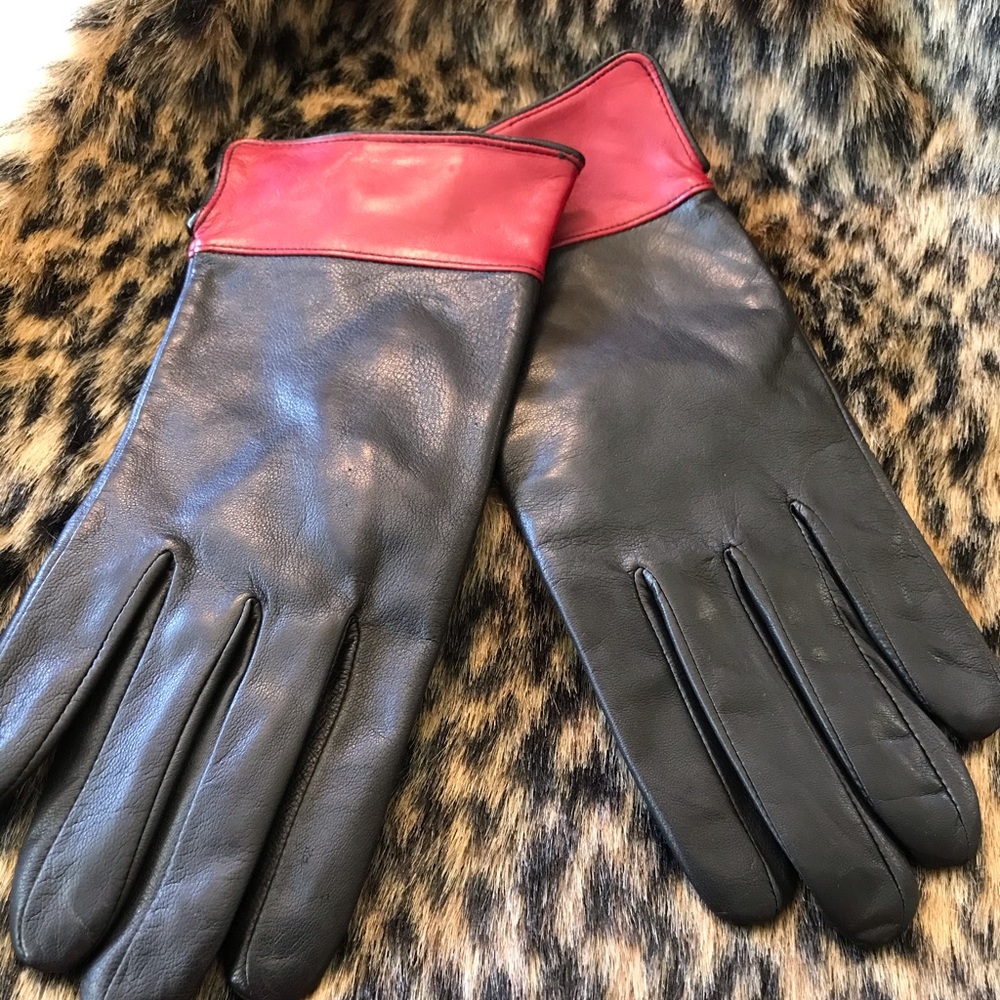 Dillard’s Genuine Leather Gloves